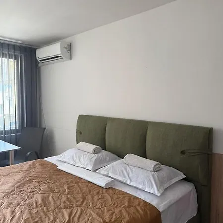 Sea Side Апартаменти *